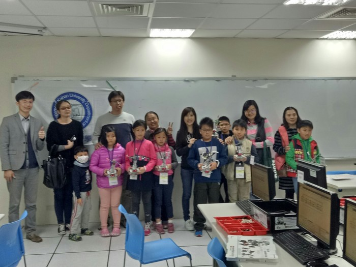 106.3.11 LEGO體驗營活動照片圖片