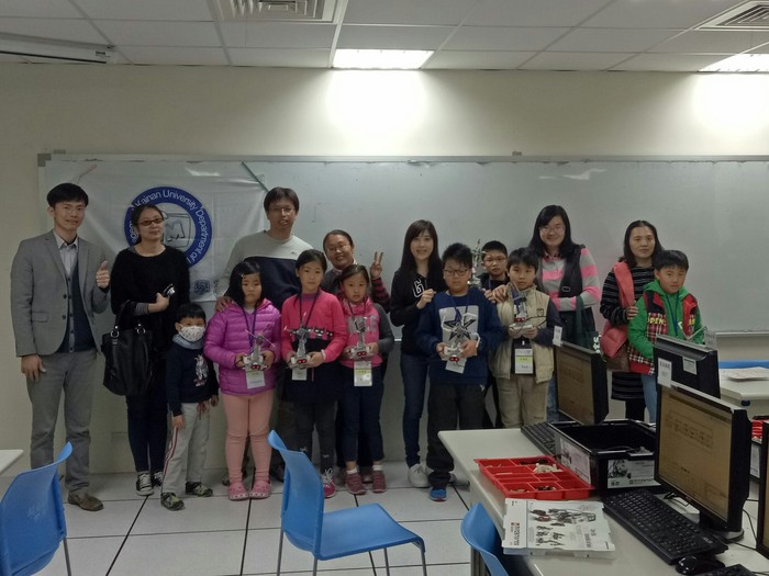106.3.11 LEGO體驗營活動照片圖片