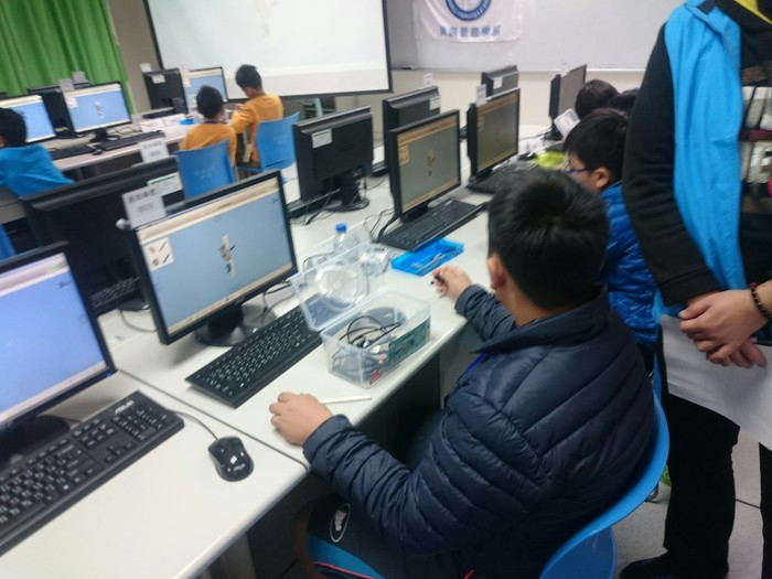 105.12.18LEGO體驗營活動照片圖片