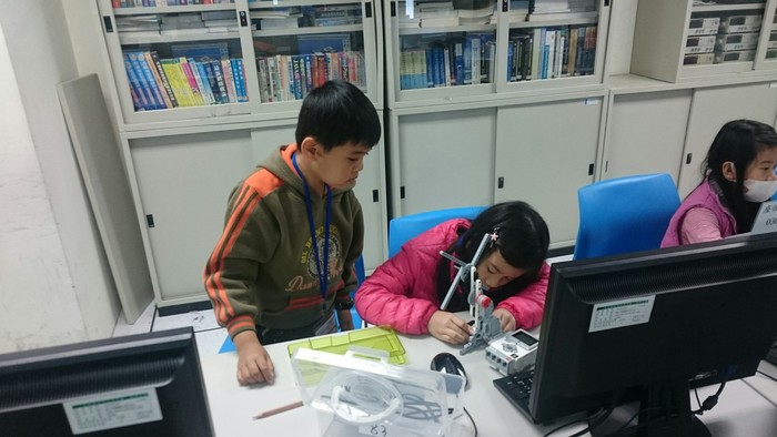 105.12.18LEGO體驗營活動照片圖片