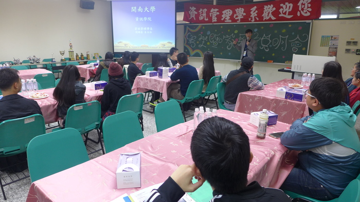 106.3.18 新生暨家長說明會圖片