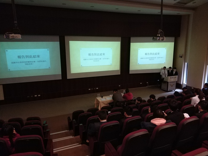 106.12.20 畢業專題成果展(3)圖片
