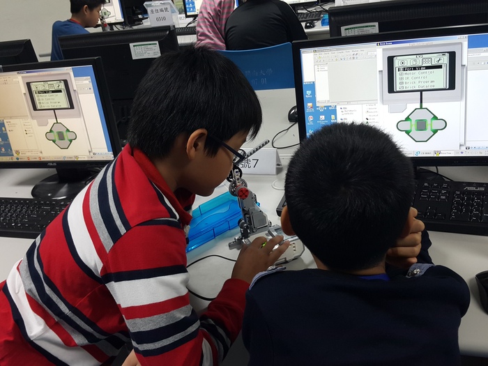 105.11.27 LEGO體驗營活動照片圖片