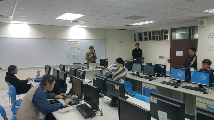 106.12.29 微型晶片與物聯網工作坊圖片