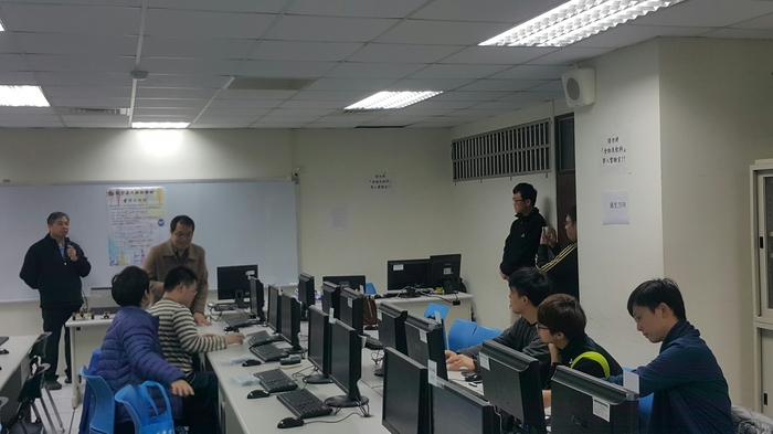 106.12.29 微型晶片與物聯網工作坊圖片