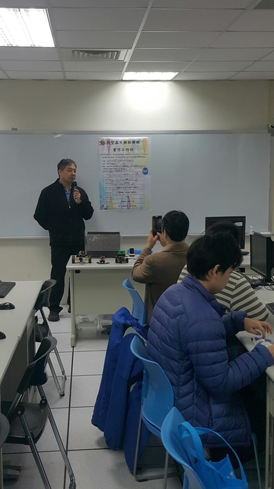 106.12.29 微型晶片與物聯網工作坊圖片