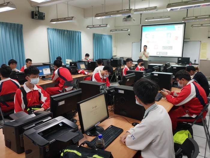1090604-啟英高中來校參訪圖片