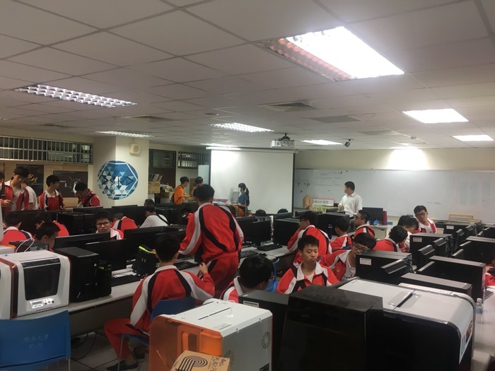 1080530-啟英高中來校參訪圖片