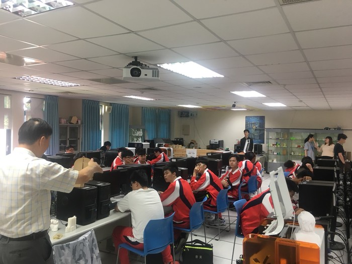 1080530-啟英高中來校參訪圖片