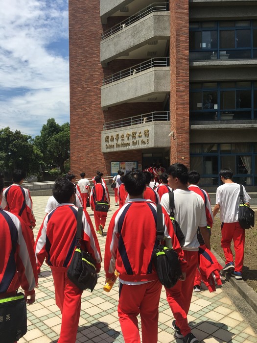 1080530-啟英高中來校參訪圖片