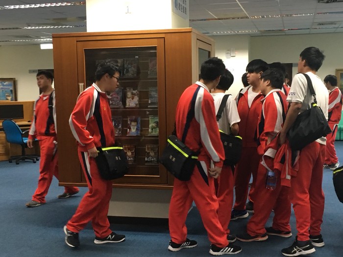 1080530-啟英高中來校參訪圖片
