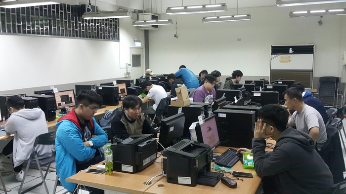 106.12.11 物聯網實作工作坊圖片