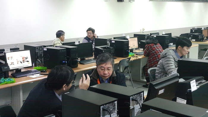 106.12.11 物聯網實作工作坊圖片