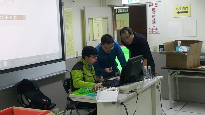 106.12.11 物聯網實作工作坊圖片