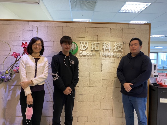 學生企業實習圖片