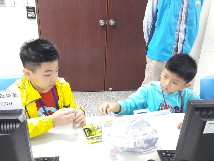 105.12.04LEGO體驗營活動照片圖片