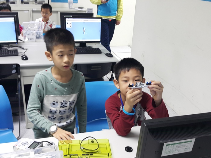 105.12.04LEGO體驗營活動照片圖片