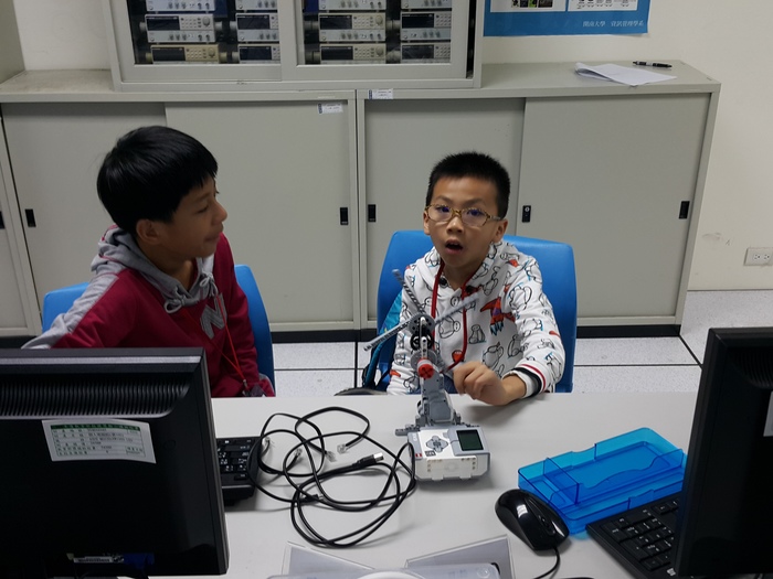 105.12.04LEGO體驗營活動照片圖片