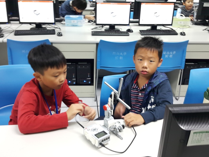 105.12.04LEGO體驗營活動照片圖片