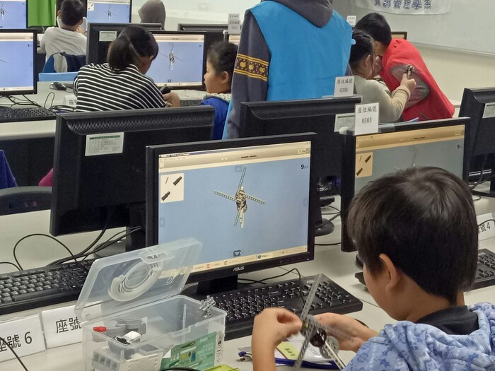 105.12.11LEGO體驗營活動照片圖片