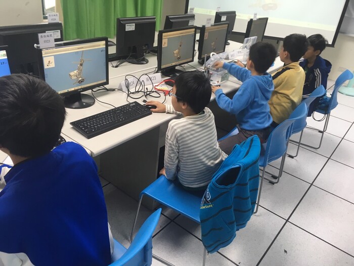 105.12.11LEGO體驗營活動照片圖片