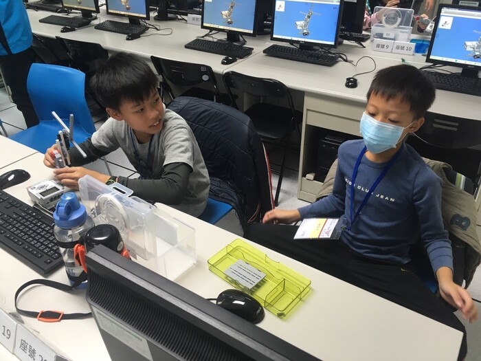 105.12.11LEGO體驗營活動照片圖片
