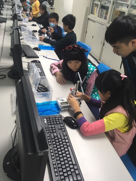 105.12.11LEGO體驗營活動照片圖片